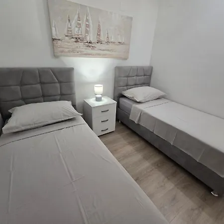 Ivankovic Apartman *